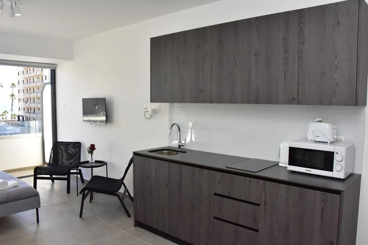 Georgia Court City & Seaview Larnaca 0*,  Cypr