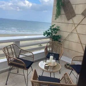 https://lazuli-beach-apartments.protaras-cy-hotels.com